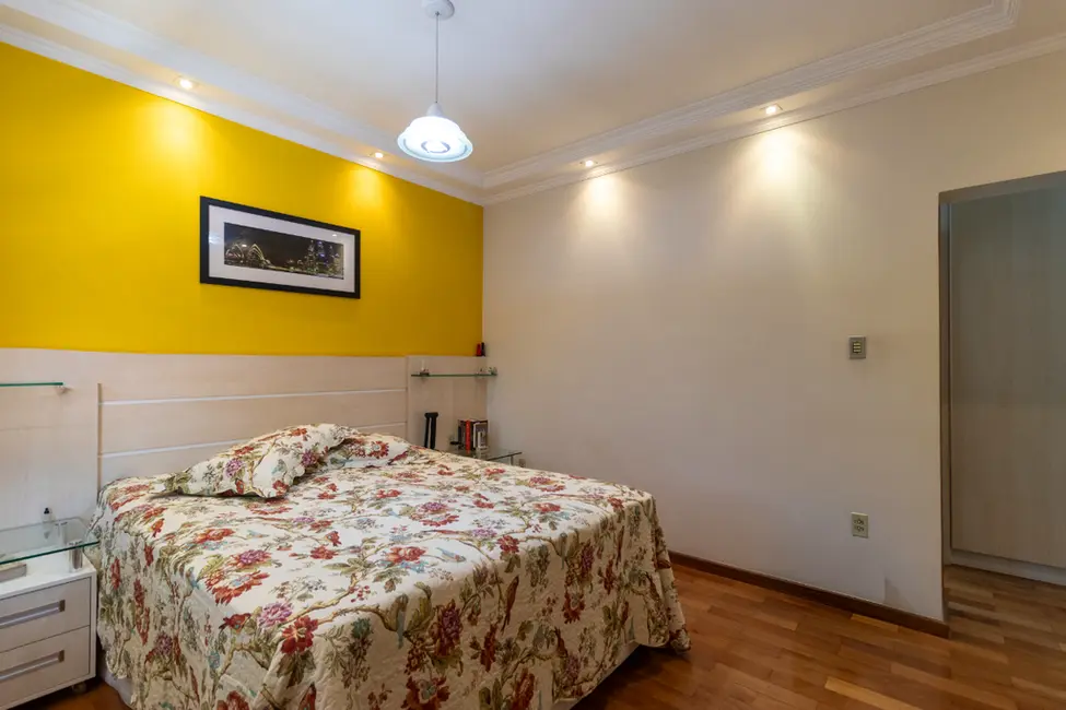 Casa com 3 quartos à venda, 241m2 em Vila Clementino, São Paulo - SP - imagem 8 Foto 8 de Casa com 3 quartos à venda, 241m2 em Vila Clementino, São Paulo - SP