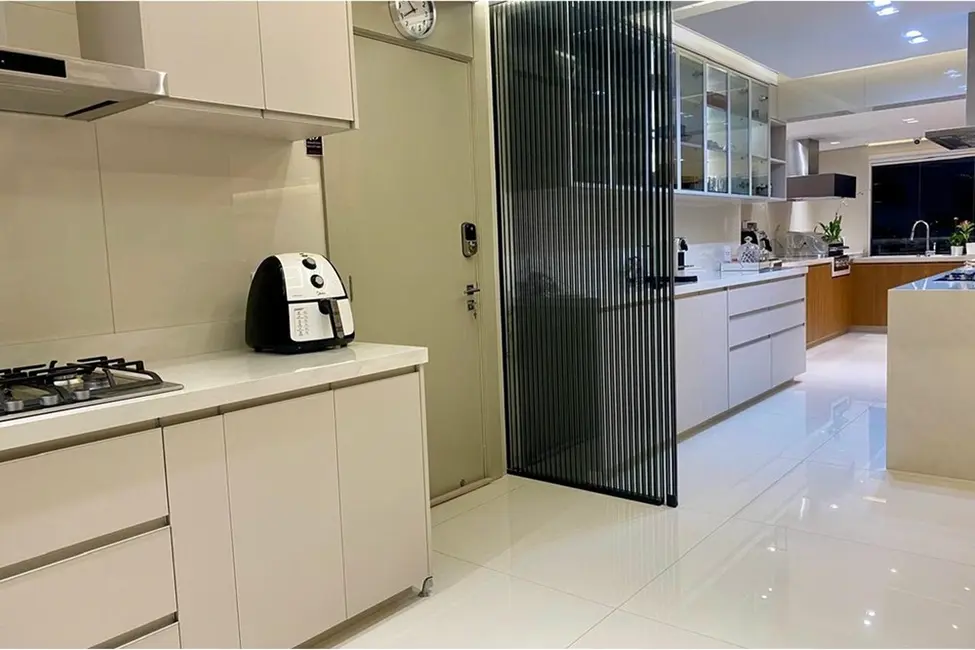 Apartamento com 4 quartos à venda, 246m2 em Vila Mariana, São Paulo - SP - imagem 7 Foto 7 de Apartamento com 4 quartos à venda, 246m2 em Vila Mariana, São Paulo - SP