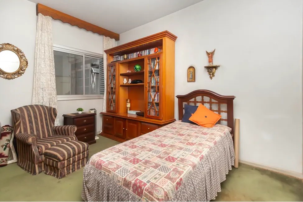 Apartamento com 3 quartos à venda, 203m2 em Higienópolis, São Paulo - SP - imagem 4 Foto 4 de Apartamento com 3 quartos à venda, 203m2 em Higienópolis, São Paulo - SP