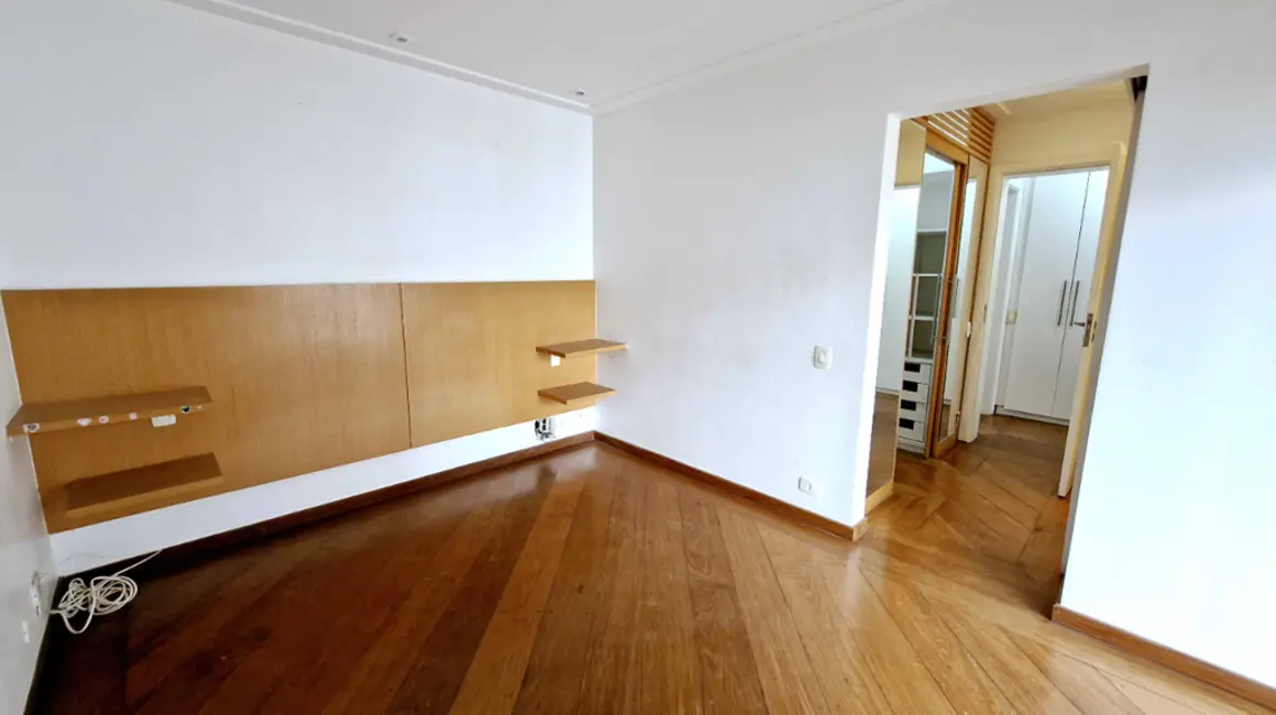 Apartamento com 4 quartos à venda, 184m2 em Aclimação, São Paulo - SP - imagem 8 Foto 8 de Apartamento com 4 quartos à venda, 184m2 em Aclimação, São Paulo - SP