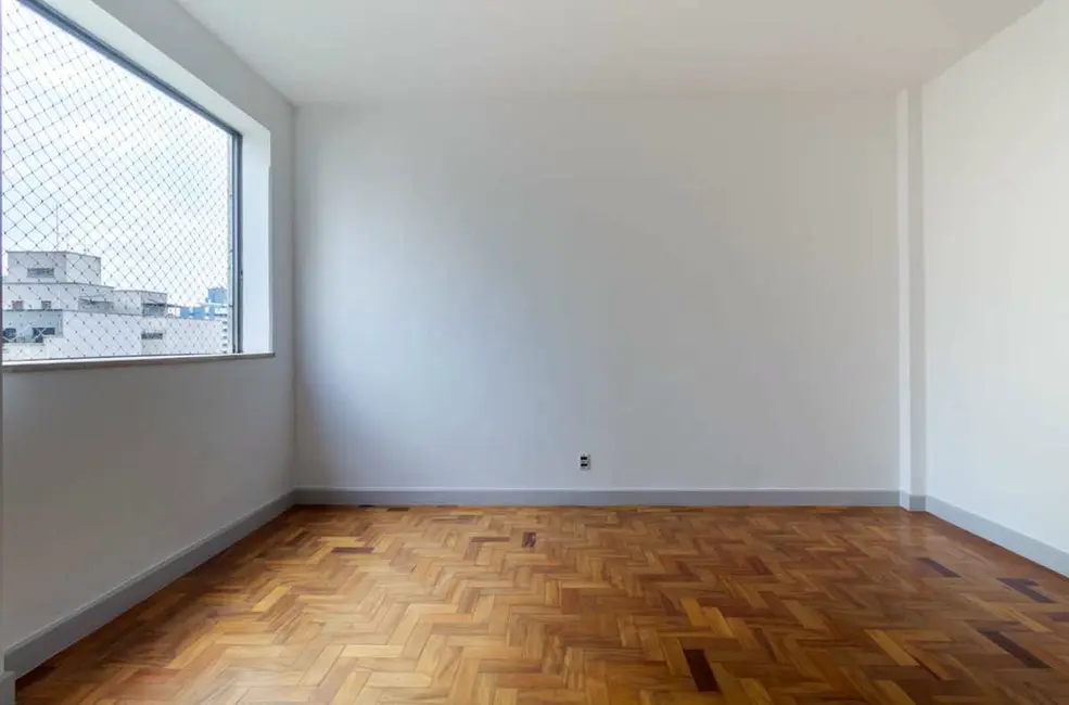 Apartamento com 3 quartos à venda, 171m2 em Aclimação, São Paulo - SP - imagem 6 Foto 6 de Apartamento com 3 quartos à venda, 171m2 em Aclimação, São Paulo - SP