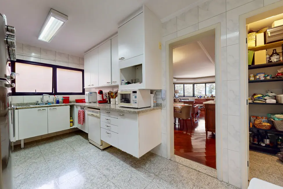 Apartamento com 4 quartos à venda, 203m2 em Perdizes, São Paulo - SP - imagem 9 Foto 9 de Apartamento com 4 quartos à venda, 203m2 em Perdizes, São Paulo - SP