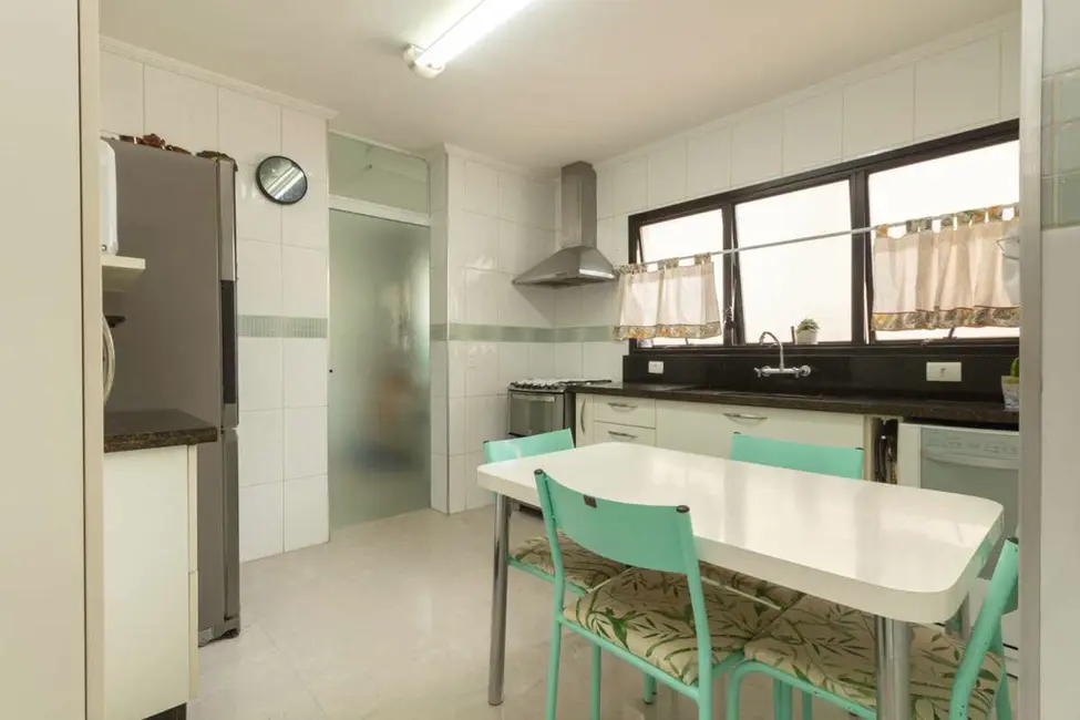 Apartamento com 3 quartos à venda, 137m2 em Perdizes, São Paulo - SP - imagem 2 Foto 2 de Apartamento com 3 quartos à venda, 137m2 em Perdizes, São Paulo - SP