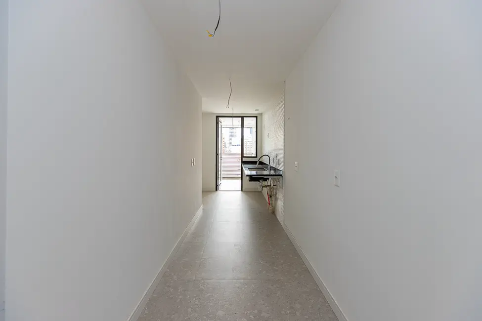 Apartamento com 3 quartos à venda, 164m2 em Pinheiros, São Paulo - SP - imagem 4 Foto 4 de Apartamento com 3 quartos à venda, 164m2 em Pinheiros, São Paulo - SP