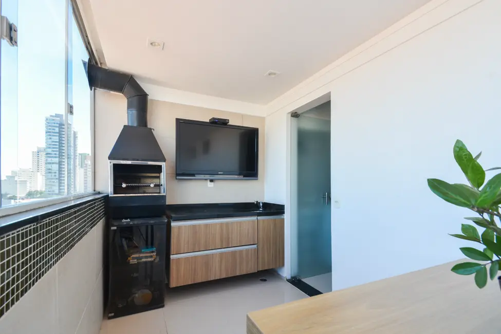 Apartamento com 3 quartos à venda, 157m2 em Pinheiros, São Paulo - SP - imagem 9 Foto 9 de Apartamento com 3 quartos à venda, 157m2 em Pinheiros, São Paulo - SP