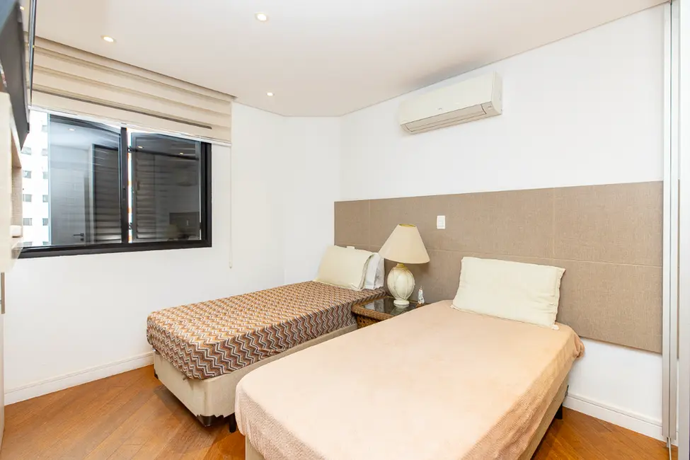 Apartamento com 3 quartos à venda, 166m2 em Brooklin Paulista, São Paulo - SP - imagem 4 Foto 4 de Apartamento com 3 quartos à venda, 166m2 em Brooklin Paulista, São Paulo - SP