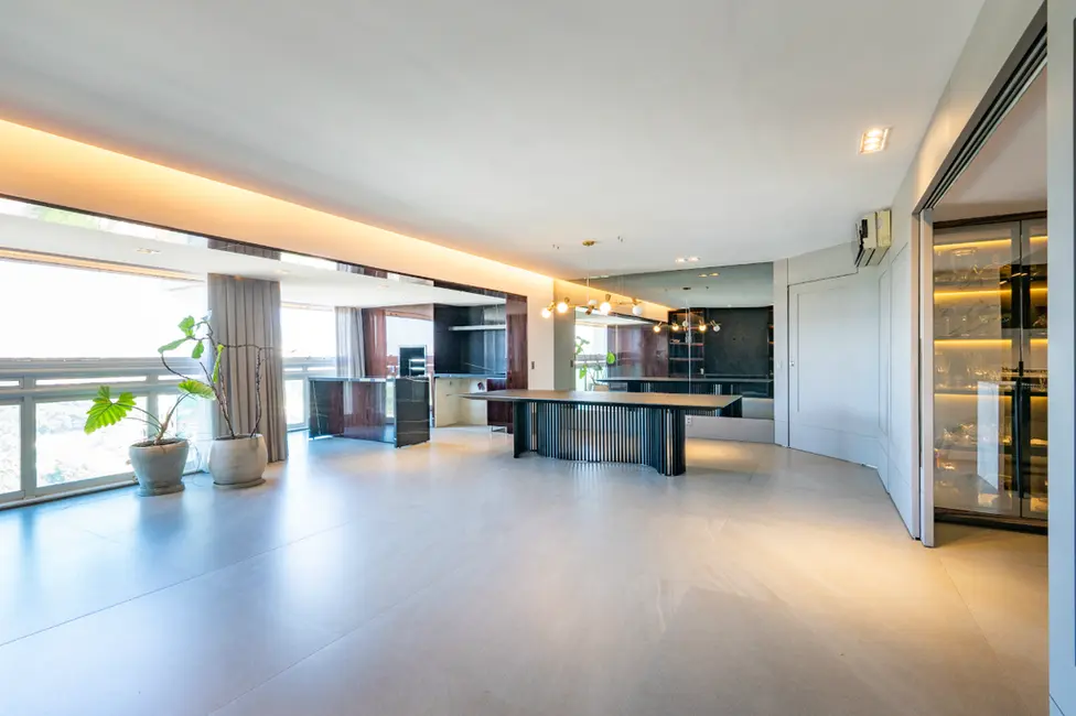 Apartamento com 3 quartos à venda, 155m2 em Campo Belo, São Paulo - SP - imagem 3 Foto 3 de Apartamento com 3 quartos à venda, 155m2 em Campo Belo, São Paulo - SP