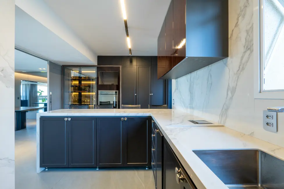 Apartamento com 3 quartos à venda, 155m2 em Campo Belo, São Paulo - SP - imagem 4 Foto 4 de Apartamento com 3 quartos à venda, 155m2 em Campo Belo, São Paulo - SP