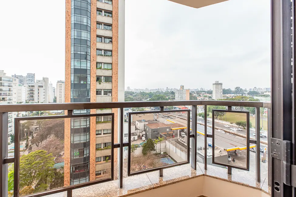 Apartamento com 4 quartos à venda, 193m2 em Moema, São Paulo - SP - imagem 3 Foto 3 de Apartamento com 4 quartos à venda, 193m2 em Moema, São Paulo - SP