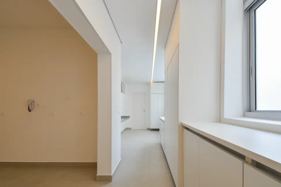 Foto 3 de Apartamento com 3 quartos à venda, 187m2 em Cerqueira César, São Paulo - SP