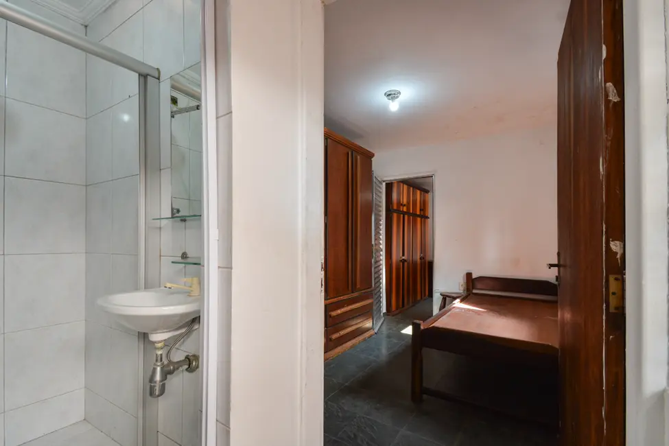 Casa de Condomínio com 6 quartos à venda, 200m2 em Cambuci, São Paulo - SP - imagem 2 Foto 2 de Casa de Condomínio com 6 quartos à venda, 200m2 em Cambuci, São Paulo - SP