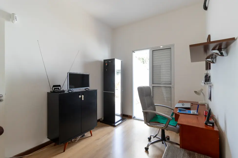 Casa com 4 quartos à venda, 150m2 em Cambuci, São Paulo - SP - imagem 8 Foto 8 de Casa com 4 quartos à venda, 150m2 em Cambuci, São Paulo - SP