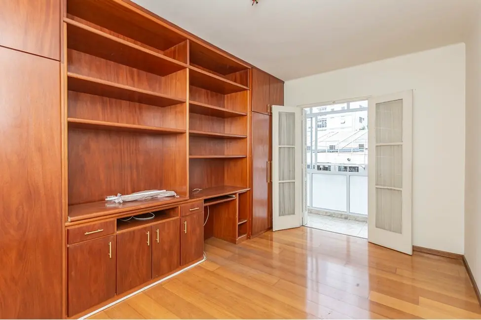 Apartamento com 3 quartos à venda, 146m2 em Higienópolis, São Paulo - SP - imagem 4 Foto 4 de Apartamento com 3 quartos à venda, 146m2 em Higienópolis, São Paulo - SP