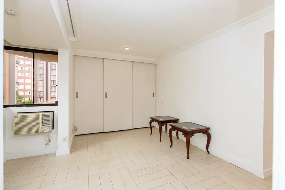 Apartamento com 4 quartos à venda, 155m2 em Moema, São Paulo - SP - imagem 2 Foto 2 de Apartamento com 4 quartos à venda, 155m2 em Moema, São Paulo - SP