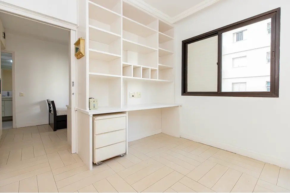 Apartamento com 4 quartos à venda, 155m2 em Moema, São Paulo - SP - imagem 9 Foto 9 de Apartamento com 4 quartos à venda, 155m2 em Moema, São Paulo - SP