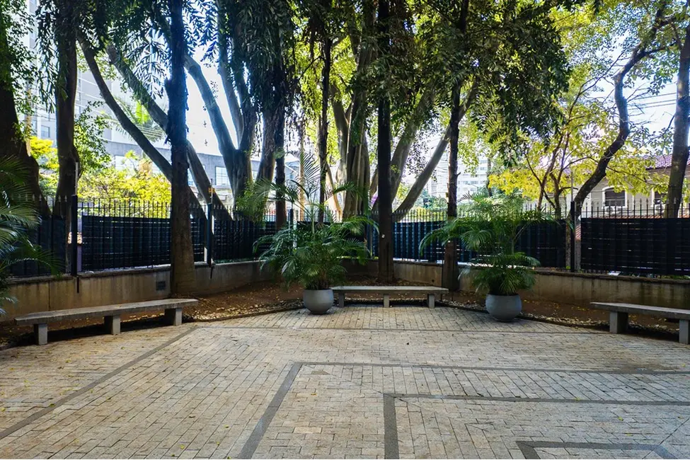 Apartamento com 3 quartos à venda, 140m2 em Moema, São Paulo - SP - imagem 8 Foto 8 de Apartamento com 3 quartos à venda, 140m2 em Moema, São Paulo - SP