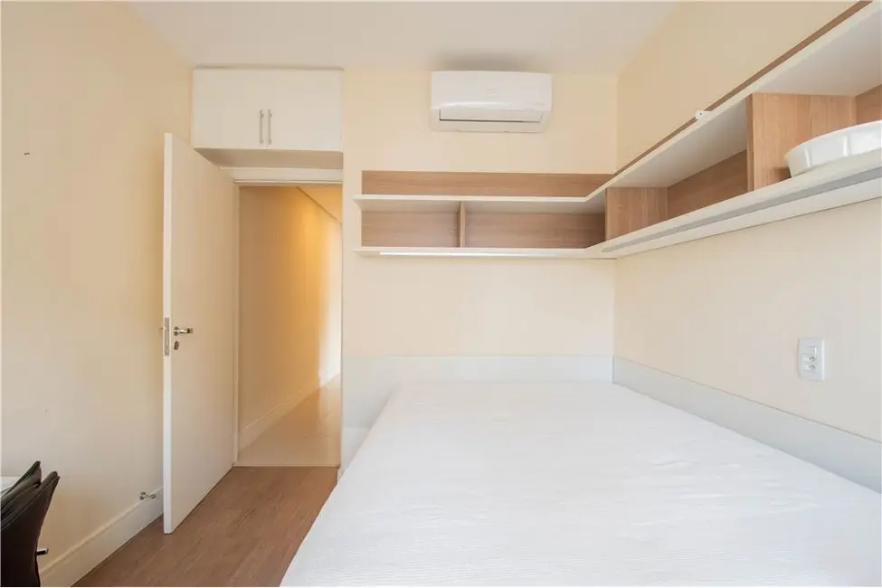 Foto 6 de Apartamento com 3 quartos à venda, 110m2 em Vila Olímpia, São Paulo - SP