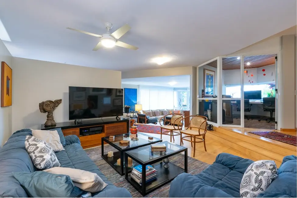 Foto 9 de Apartamento com 4 quartos à venda, 230m2 em Real Parque, São Paulo - SP