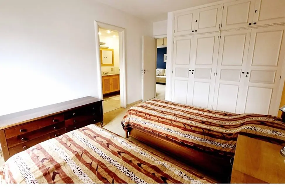 Foto 5 de Apartamento com 3 quartos à venda, 201m2 em Real Parque, São Paulo - SP