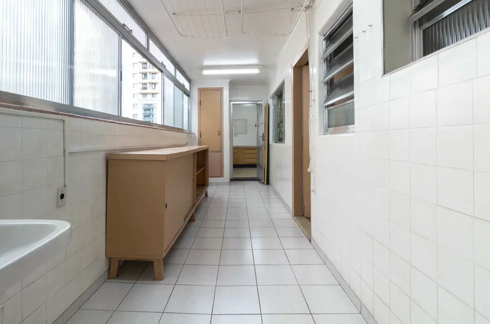 Apartamento com 3 quartos à venda, 220m2 em Higienópolis, São Paulo - SP - imagem 6 Foto 6 de Apartamento com 3 quartos à venda, 220m2 em Higienópolis, São Paulo - SP
