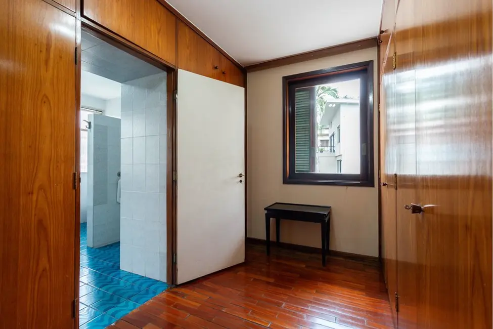 Foto 8 de Casa com 3 quartos à venda, 590m2 em Pacaembu, São Paulo - SP