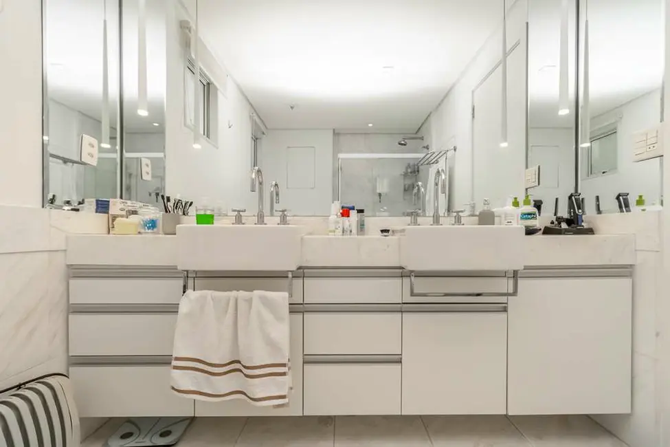 Foto 8 de Apartamento com 2 quartos à venda, 146m2 em Vila Nova Conceição, São Paulo - SP