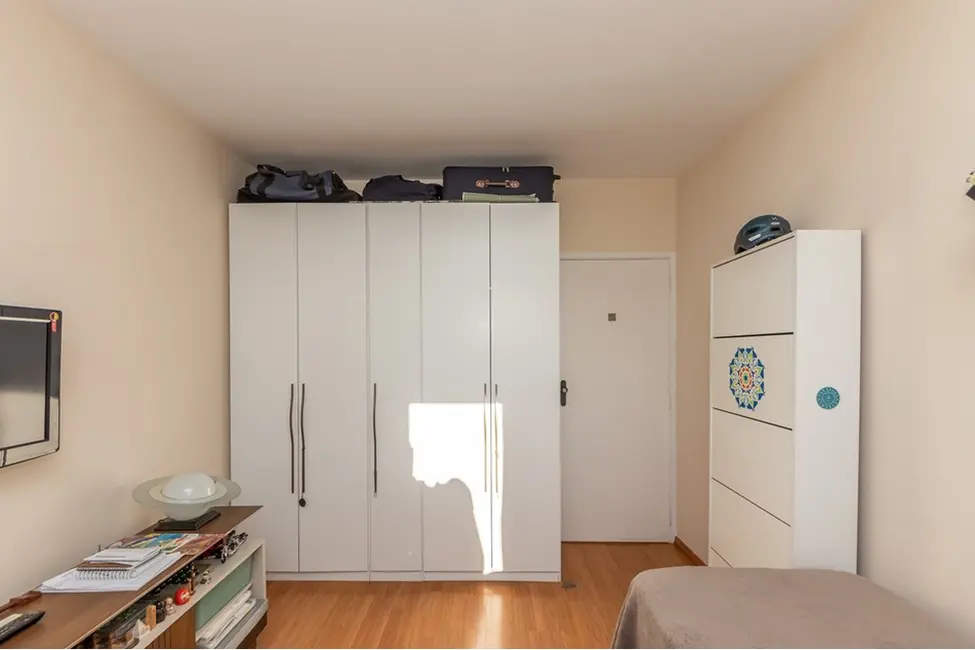 Apartamento com 3 quartos à venda, 84m2 em Aclimação, São Paulo - SP - imagem 8 Foto 8 de Apartamento com 3 quartos à venda, 84m2 em Aclimação, São Paulo - SP