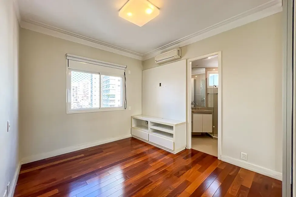 Apartamento com 5 quartos à venda, 367m2 em Alto da Lapa, São Paulo - SP - imagem 3 Foto 3 de Apartamento com 5 quartos à venda, 367m2 em Alto da Lapa, São Paulo - SP