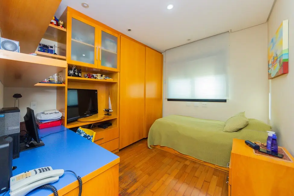 Foto 8 de Apartamento com 4 quartos à venda, 242m2 em Campo Belo, São Paulo - SP