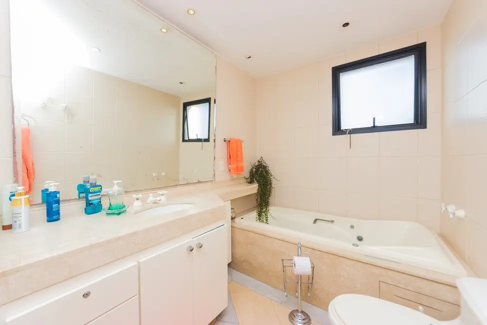 Foto 5 de Apartamento com 4 quartos à venda, 242m2 em Campo Belo, São Paulo - SP