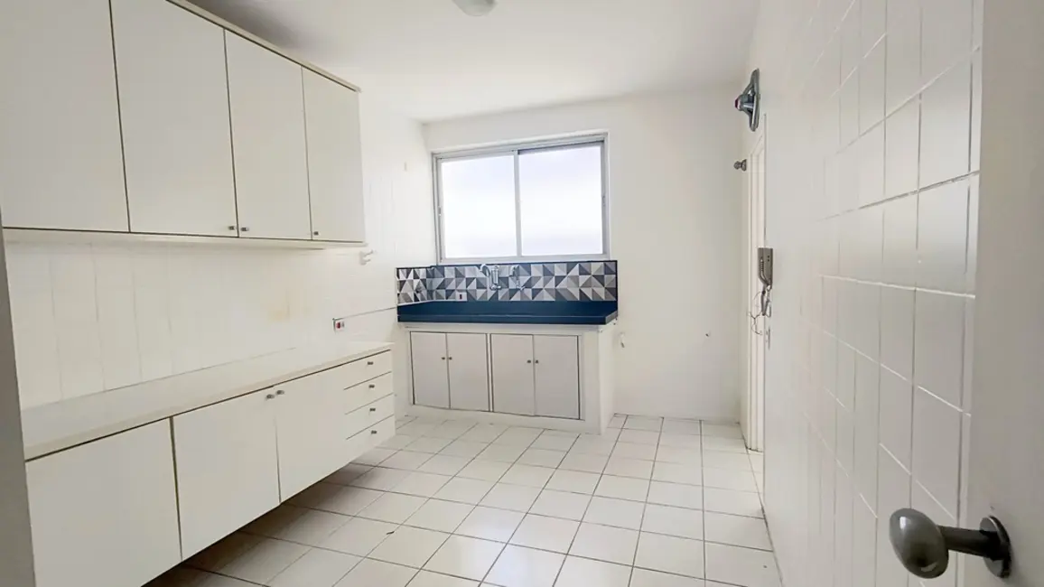 Apartamento com 3 quartos à venda, 175m2 em Cerqueira César, São Paulo - SP - imagem 5 Foto 5 de Apartamento com 3 quartos à venda, 175m2 em Cerqueira César, São Paulo - SP