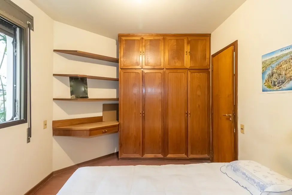 Apartamento com 4 quartos à venda, 210m2 em Moema, São Paulo - SP - imagem 4 Foto 4 de Apartamento com 4 quartos à venda, 210m2 em Moema, São Paulo - SP