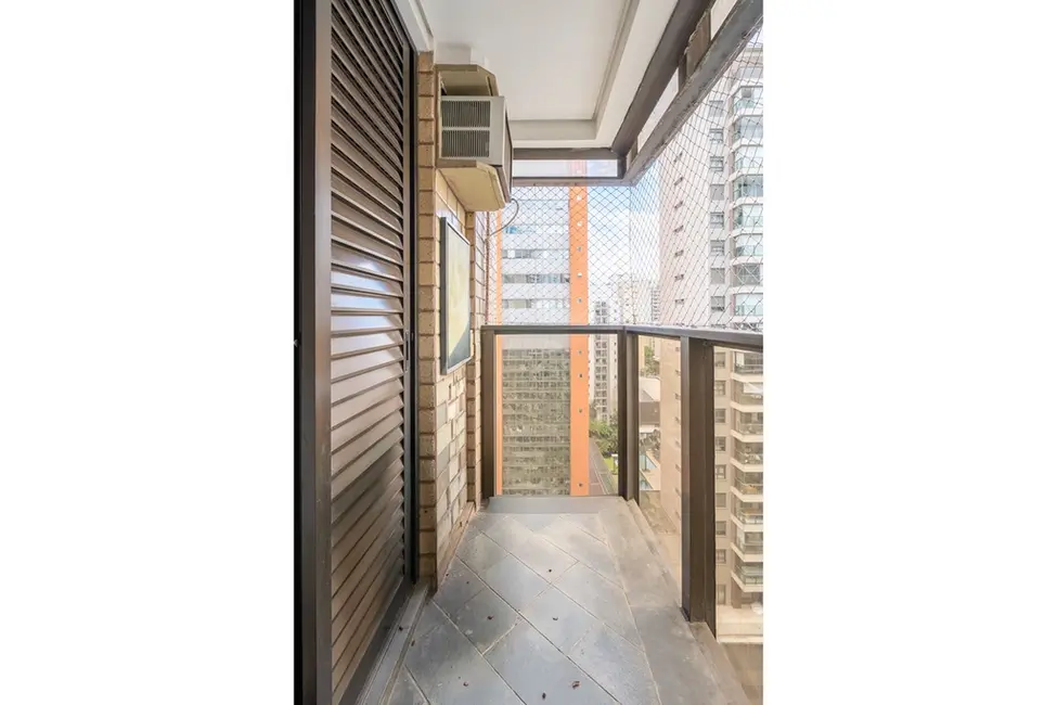 Foto 5 de Apartamento com 1 quarto à venda, 39m2 em Moema, São Paulo - SP