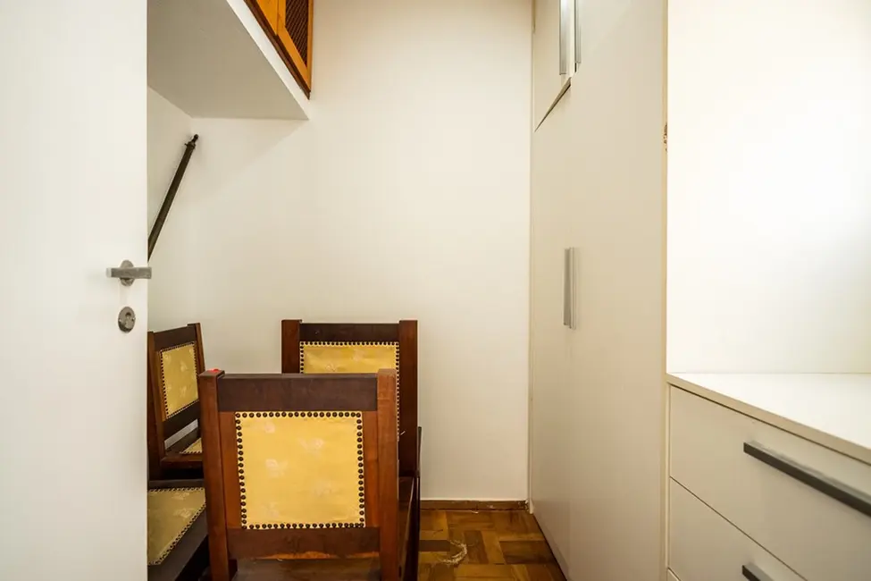 Apartamento com 3 quartos à venda, 145m2 em Moema, São Paulo - SP - imagem 3 Foto 3 de Apartamento com 3 quartos à venda, 145m2 em Moema, São Paulo - SP