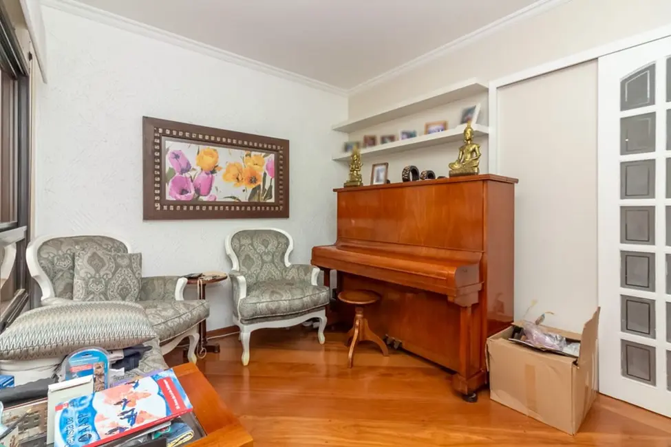 Apartamento com 4 quartos à venda, 198m2 em Aclimação, São Paulo - SP - imagem 5 Foto 5 de Apartamento com 4 quartos à venda, 198m2 em Aclimação, São Paulo - SP