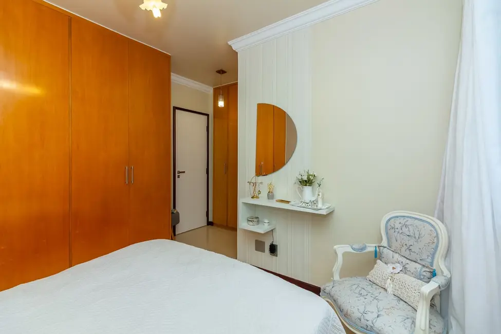 Apartamento com 3 quartos à venda, 103m2 em Vila Mariana, São Paulo - SP - imagem 4 Foto 4 de Apartamento com 3 quartos à venda, 103m2 em Vila Mariana, São Paulo - SP