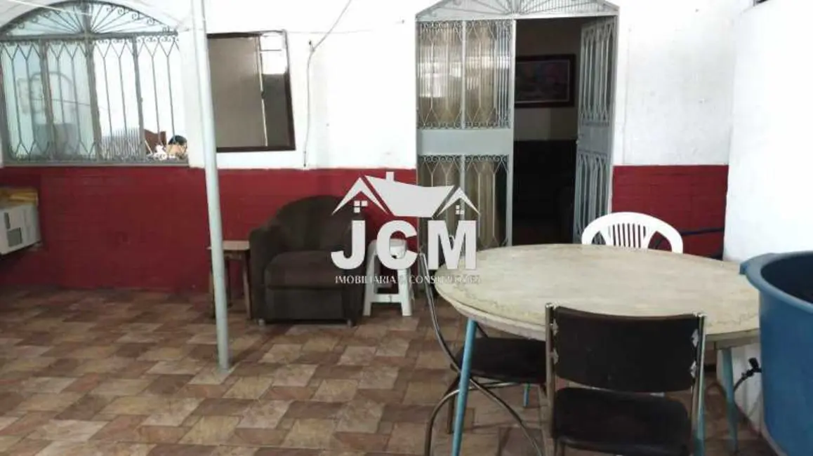 Casa com 2 quartos à venda, 68m2 em Rio De Janeiro - RJ - imagem 3 Foto 3 de Casa com 2 quartos à venda, 68m2 em Rio De Janeiro - RJ