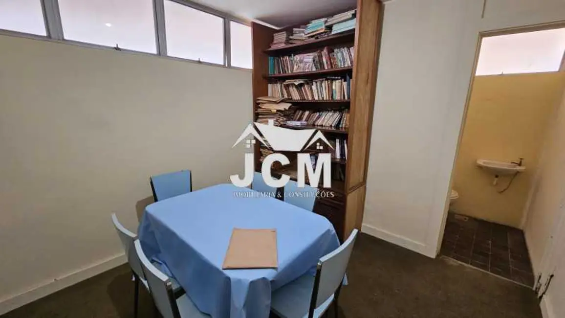 Apartamento com 3 quartos à venda, 2010m2 em Rio De Janeiro - RJ - imagem 4 Foto 4 de Apartamento com 3 quartos à venda, 2010m2 em Rio De Janeiro - RJ