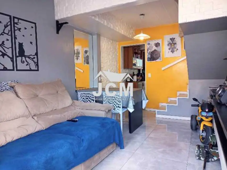 Foto 2 de Casa de Condomínio com 2 quartos à venda, 56m2 em Rio De Janeiro - RJ