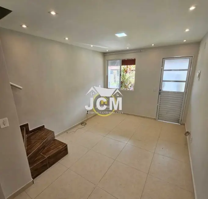 Foto 3 de Casa de Condomínio com 2 quartos à venda, 50m2 em Rio De Janeiro - RJ