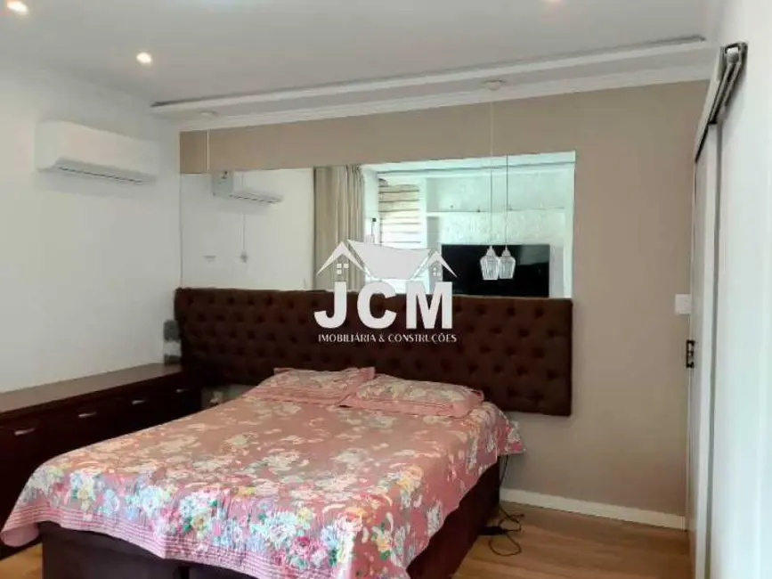 Casa de Condomínio com 2 quartos à venda, 108m2 em Rio De Janeiro - RJ - imagem 9 Foto 9 de Casa de Condomínio com 2 quartos à venda, 108m2 em Rio De Janeiro - RJ