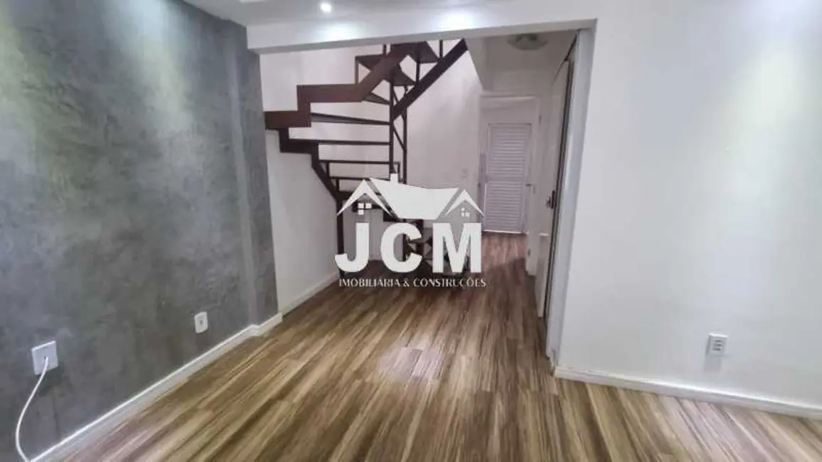Foto 3 de Casa de Condomínio com 2 quartos à venda, 78m2 em Rio De Janeiro - RJ