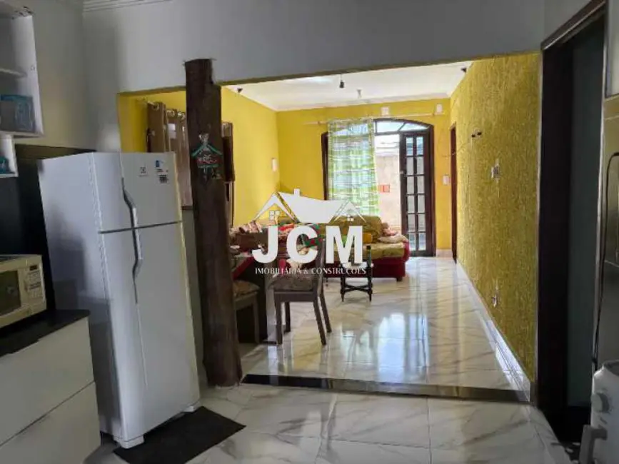 Foto 2 de Casa com 2 quartos à venda, 100m2 em Rio De Janeiro - RJ