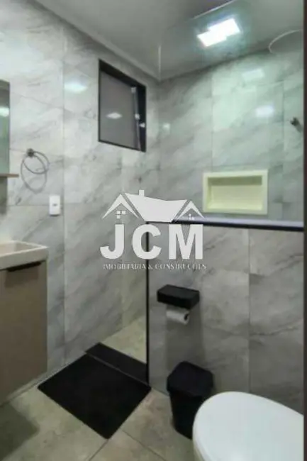 Casa de Condomínio com 4 quartos à venda, 200m2 em Rio De Janeiro - RJ - imagem 4 Foto 4 de Casa de Condomínio com 4 quartos à venda, 200m2 em Rio De Janeiro - RJ