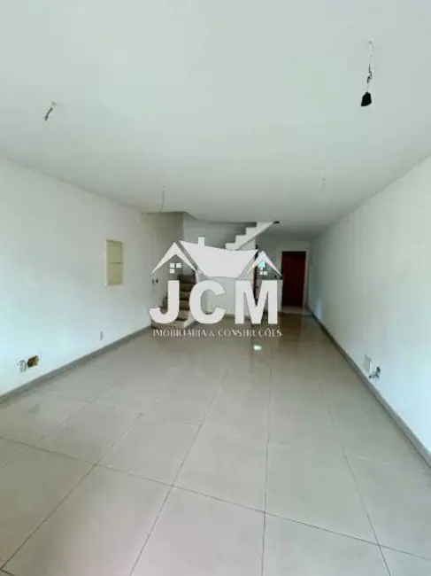 Casa de Condomínio com 2 quartos à venda, 75m2 em Rio De Janeiro - RJ - imagem 4 Foto 4 de Casa de Condomínio com 2 quartos à venda, 75m2 em Rio De Janeiro - RJ