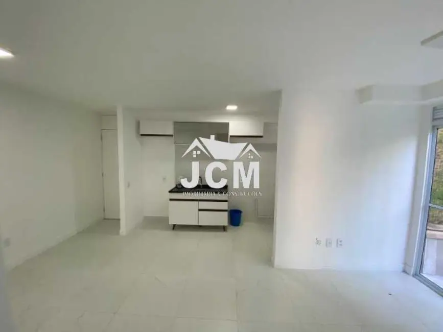 Apartamento com 2 quartos à venda, 48m2 em Rio De Janeiro - RJ - imagem 5 Foto 5 de Apartamento com 2 quartos à venda, 48m2 em Rio De Janeiro - RJ