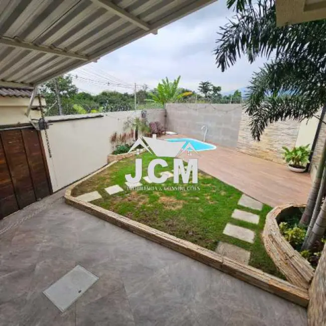 Foto 2 de Casa com 3 quartos à venda, 195m2 em Rio De Janeiro - RJ