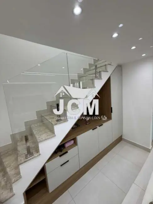 Casa de Condomínio com 2 quartos à venda, 100m2 em Rio De Janeiro - RJ - imagem 2 Foto 2 de Casa de Condomínio com 2 quartos à venda, 100m2 em Rio De Janeiro - RJ