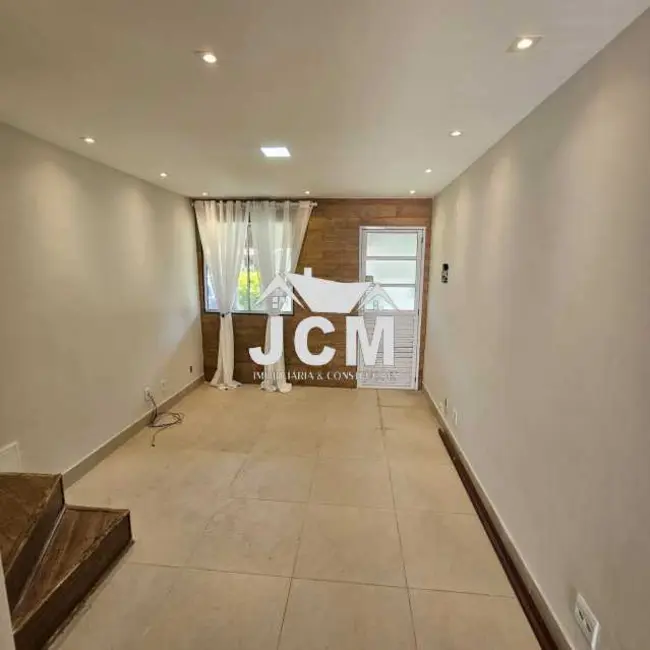 Foto 3 de Casa de Condomínio com 2 quartos à venda, 50m2 em Rio De Janeiro - RJ