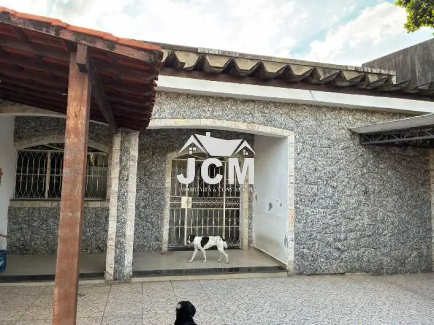 Casa com 2 quartos à venda, 112m2 em Rio De Janeiro - RJ - imagem 1 Foto 1 de Casa com 2 quartos à venda, 112m2 em Rio De Janeiro - RJ